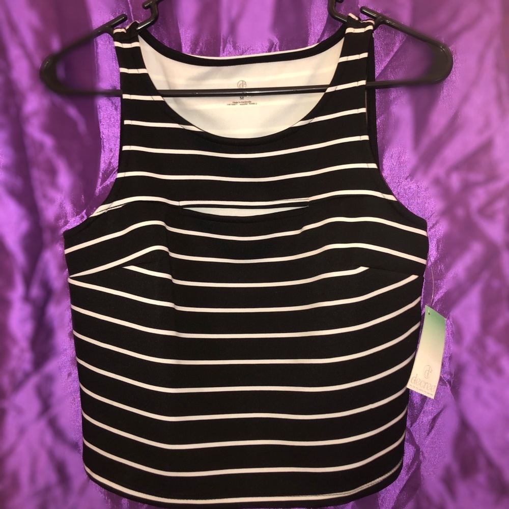 Black and white striped sleeveless crop top